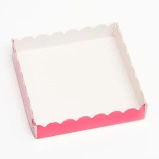 Коробочка для печенья с PVC крышкой, красная, 15 х 15 х 3 см Коробочка для печенья с PVC крышкой, красная, 15 х 15 х 3 см